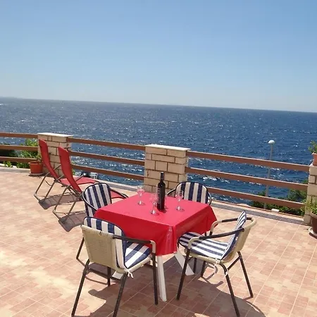 Seabreeze Hvar *