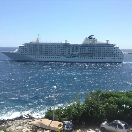 Seabreeze Hvar *
